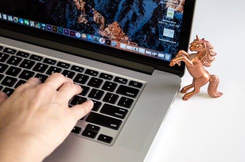 Envol_Golden_Unicorn_Employee_Recognition_Perched